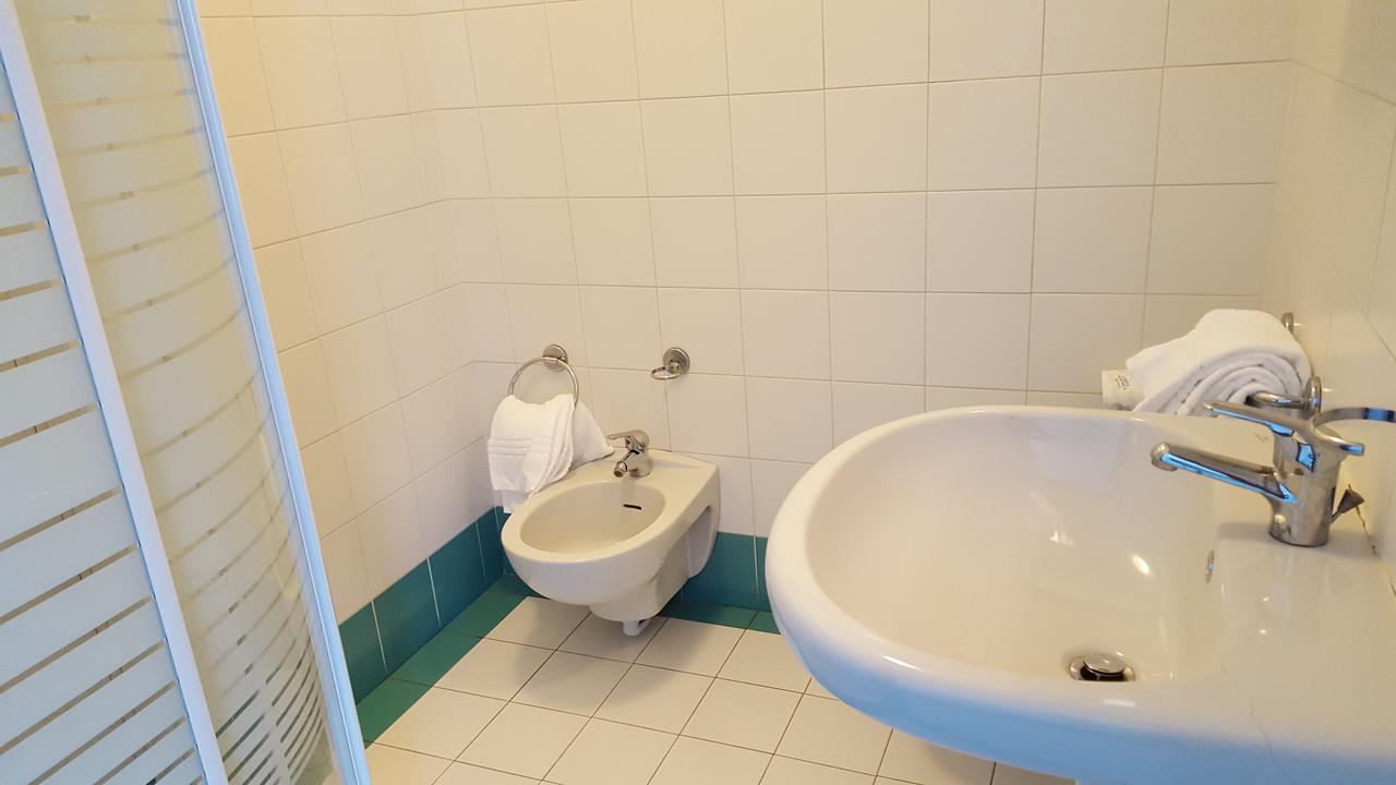 Medolago Hotel Dei Pini المظهر الخارجي الصورة